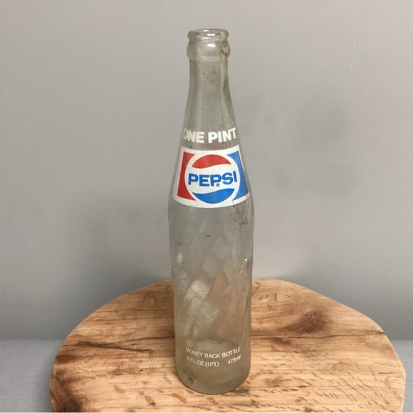 Vintage - 1980’s - 16oz Glass Pepsi-Cola Swirl Designed Bottle - Collectible - Picture 4 of 16
